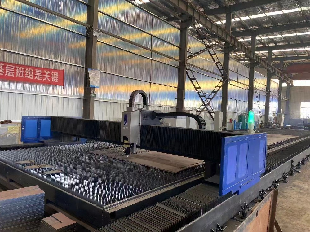 激光加工中心